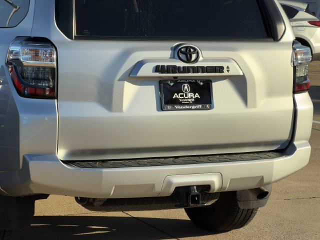 Used 2022 Toyota 4Runner SR5 RWD image 6