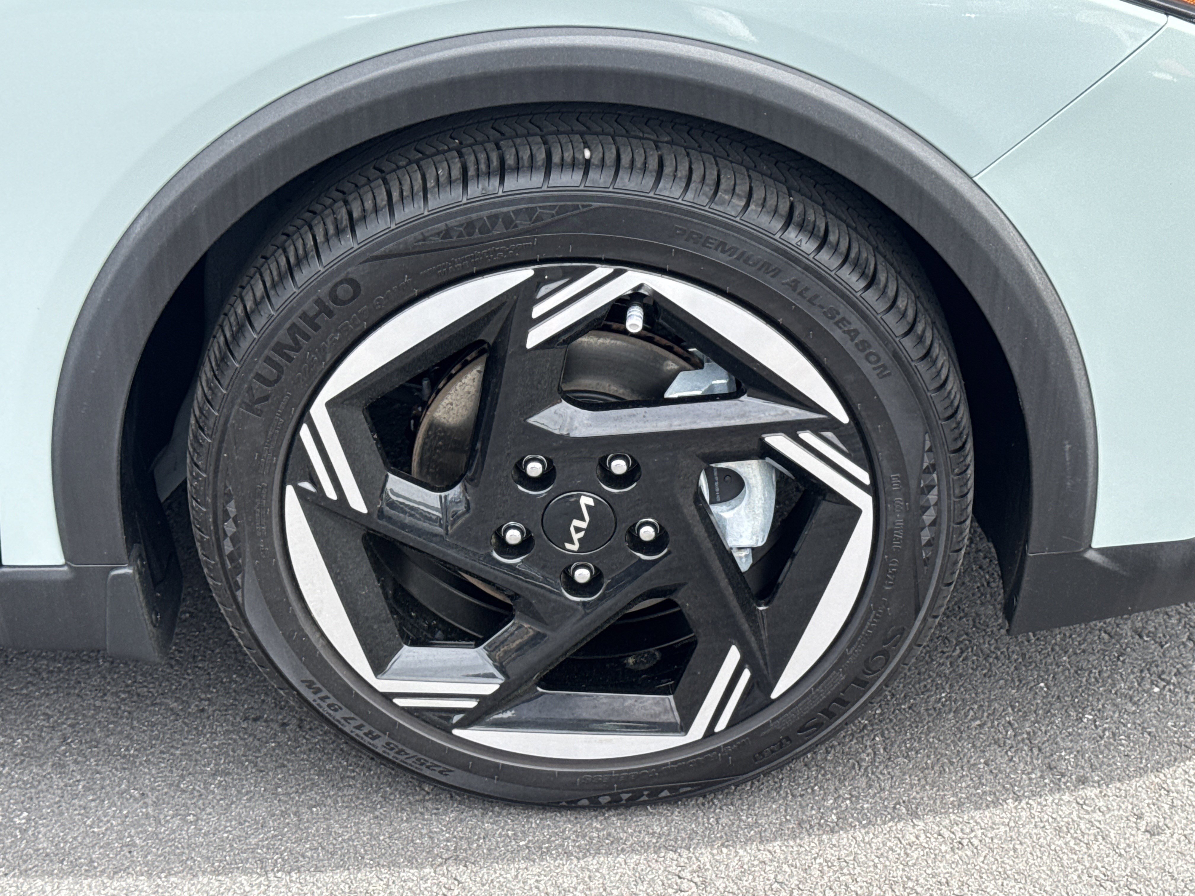 Certified 2025 Kia K4 EX image 12