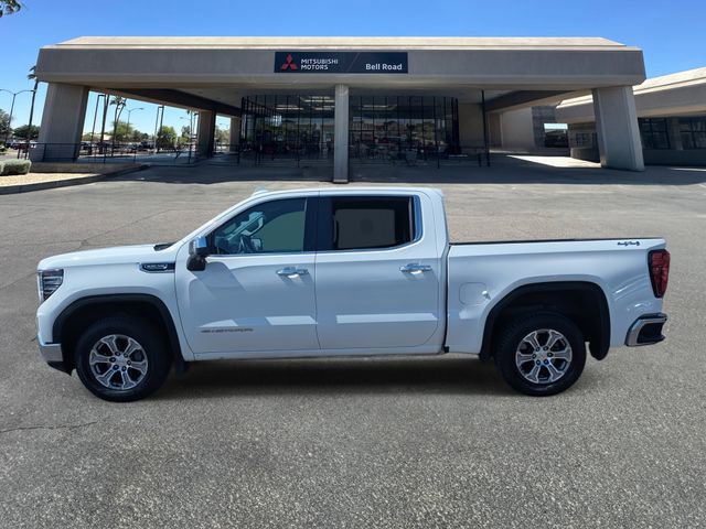 Used 2024 GMC Sierra 1500 SLT image 2