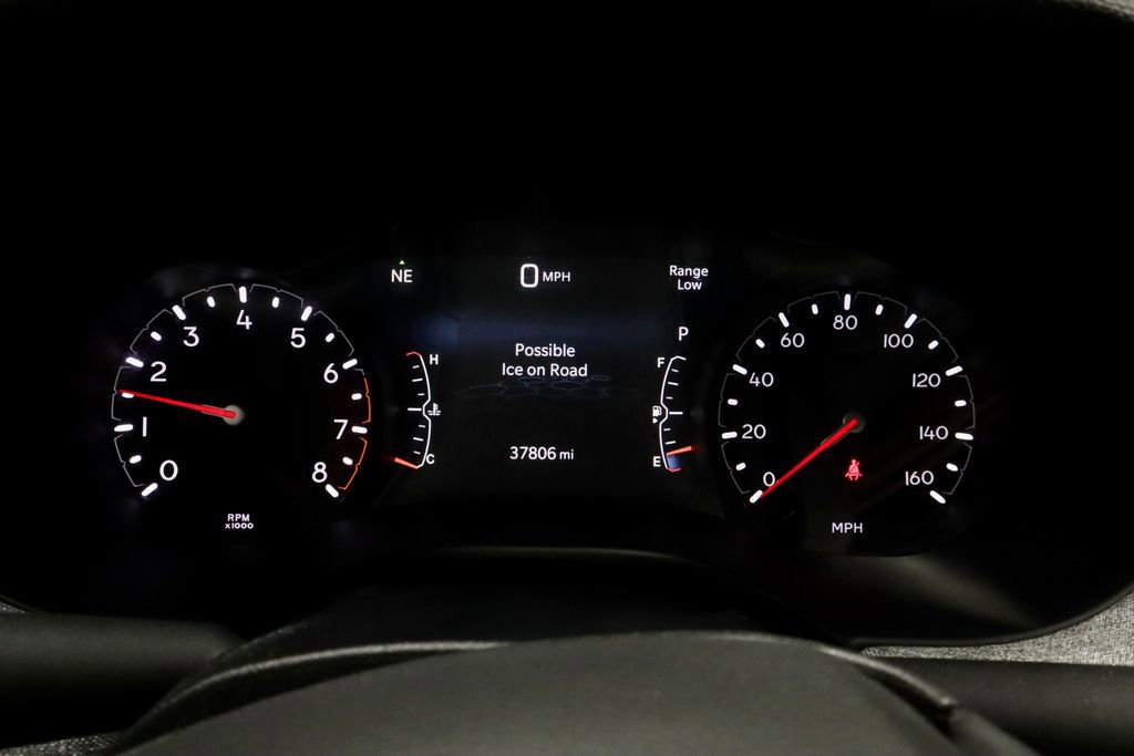 Used 2025 Jeep Compass Latitude AWD/4WD image 27