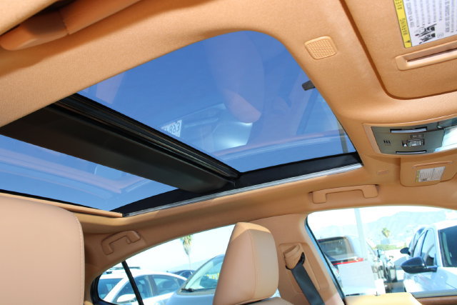 Certified 2023 Lexus ES 350 w/ Premium Package FWD image 6