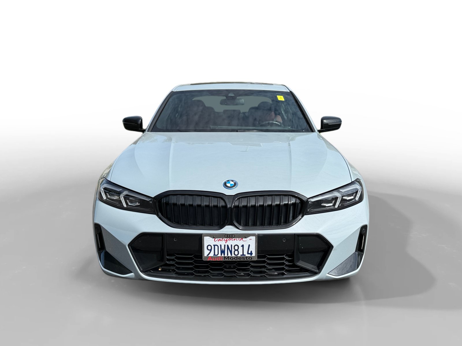 Used 2023 BMW 330e w/ M Sport Package RWD image 8