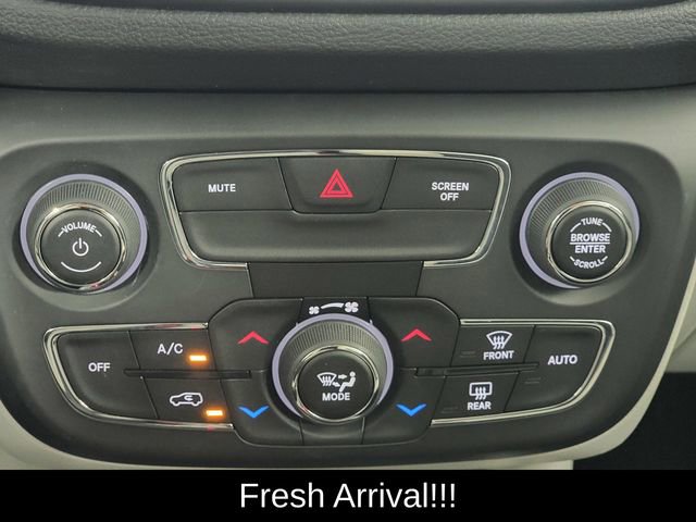 Used 2020 Jeep Compass Latitude w/ Cold Weather Group AWD/4WD image 21