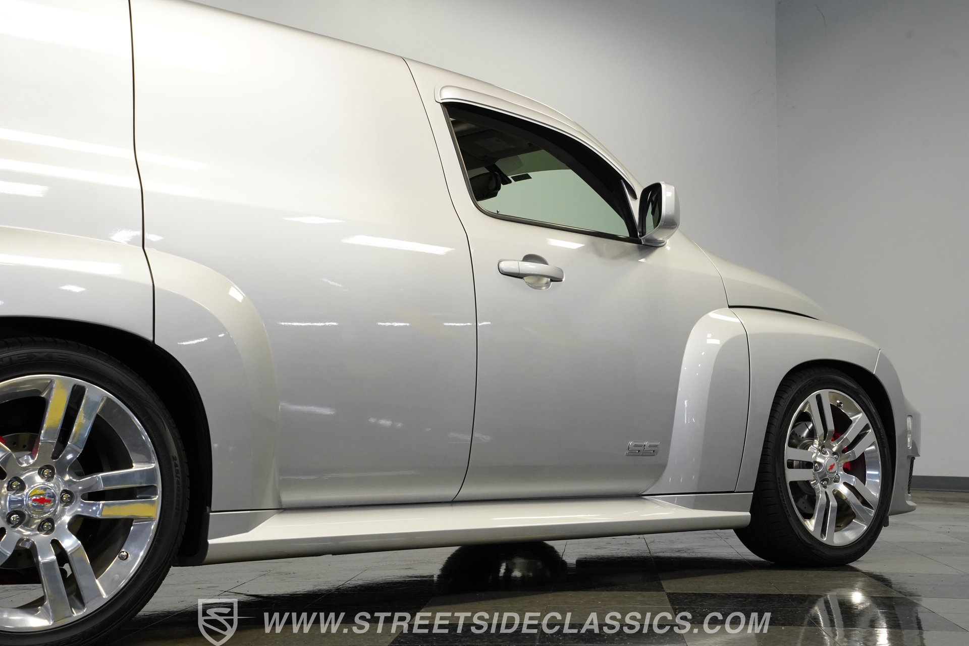 Used 2009 Chevrolet HHR SS FWD image 29
