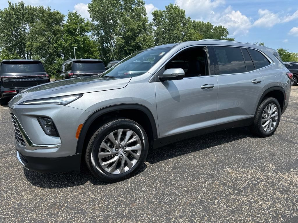 Used 2026 Buick Enclave Preferred FWD image 6