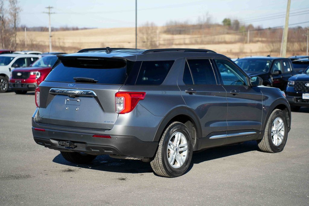 Used 2023 Ford Explorer XLT w/ Class IV Trailer Tow Package image 5