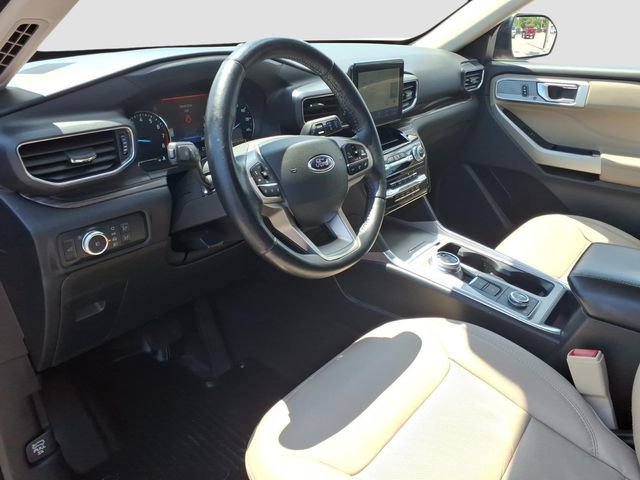 Used 2022 Ford Explorer Limited AWD/4WD image 17