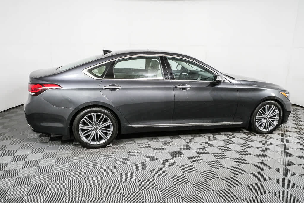 Used 2018 Genesis G80 3.8 w/ Option Group 03 image 2