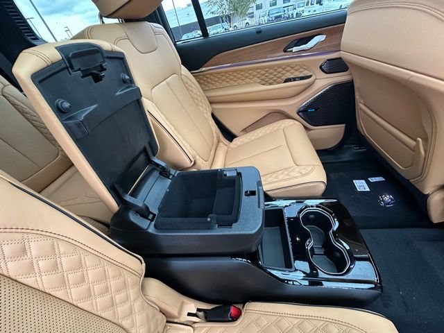 New 2026 Jeep Grand Cherokee L Summit AWD/4WD image 31