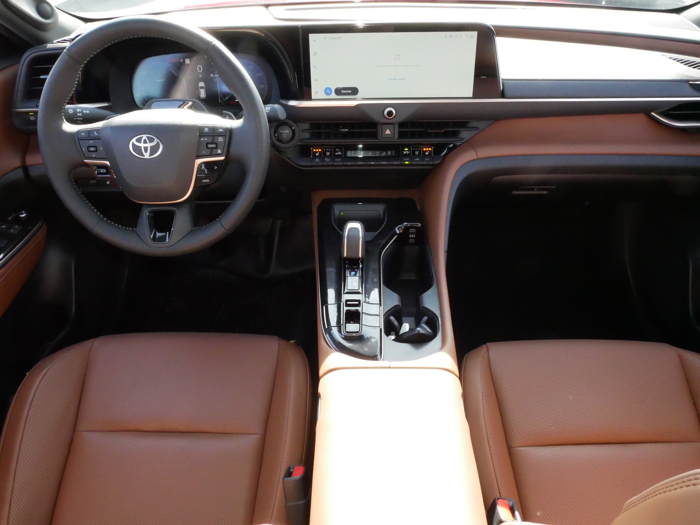 Certified 2025 Toyota Crown Signia w/ Advanced Technology Package image 10