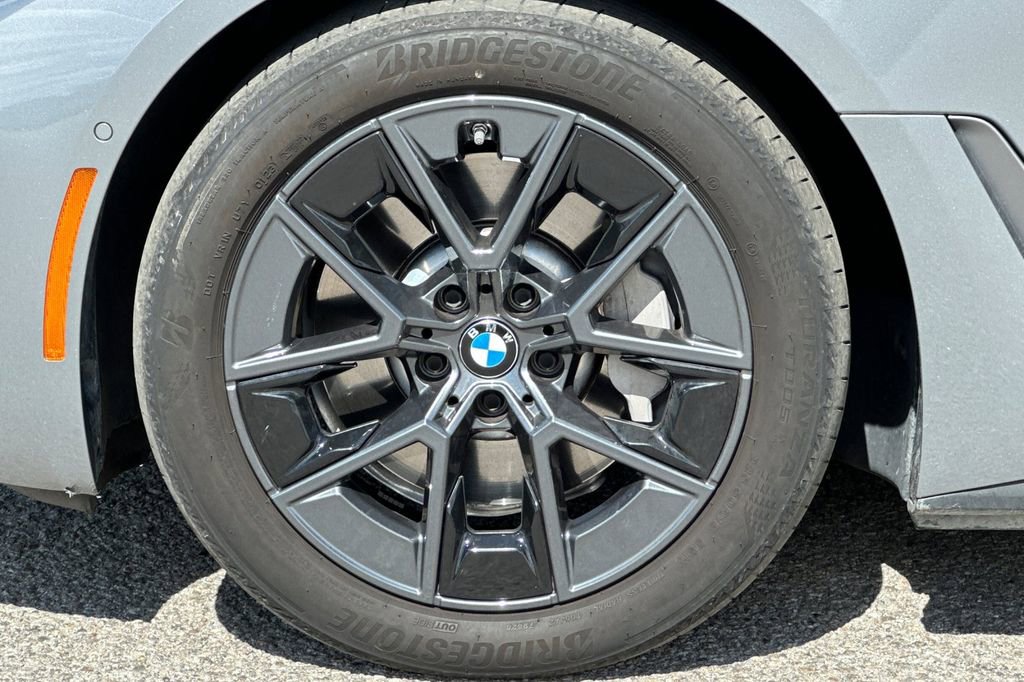 Used 2023 BMW i4 eDrive35 w/ Premium Package RWD image 32