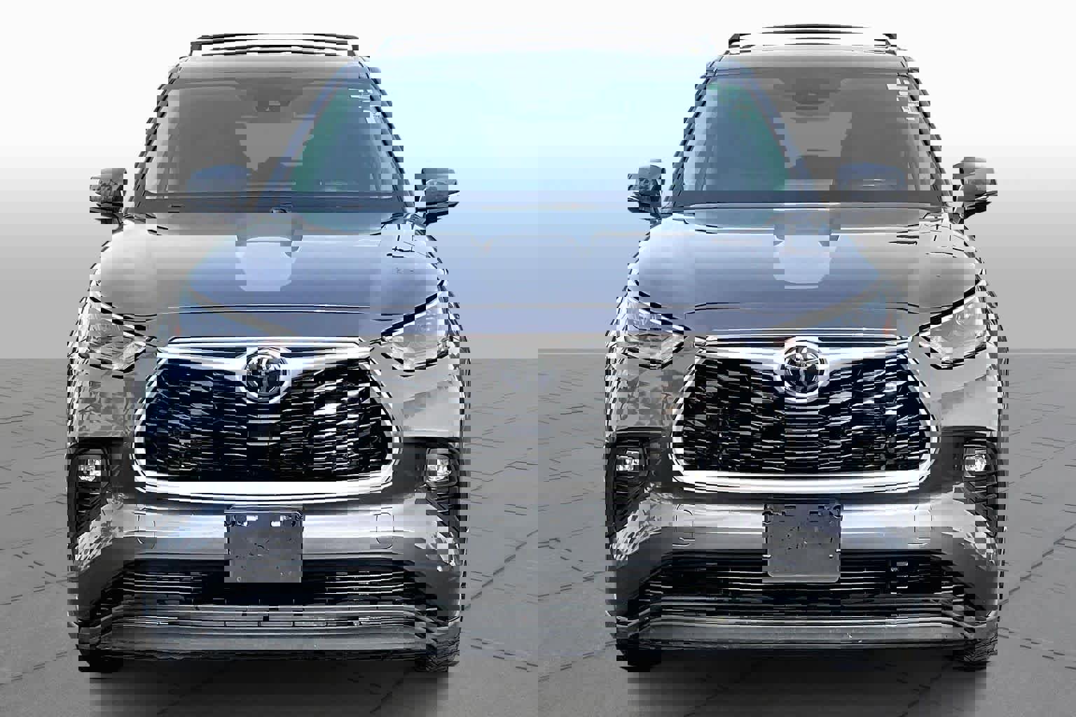 Used 2022 Toyota Highlander LE image 3