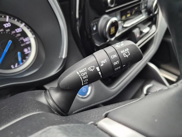 Used 2022 Toyota Highlander XLE AWD/4WD image 21