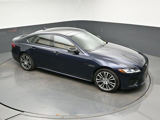 Used 2024 Jaguar XF R-Dynamic SE AWD/4WD image 18