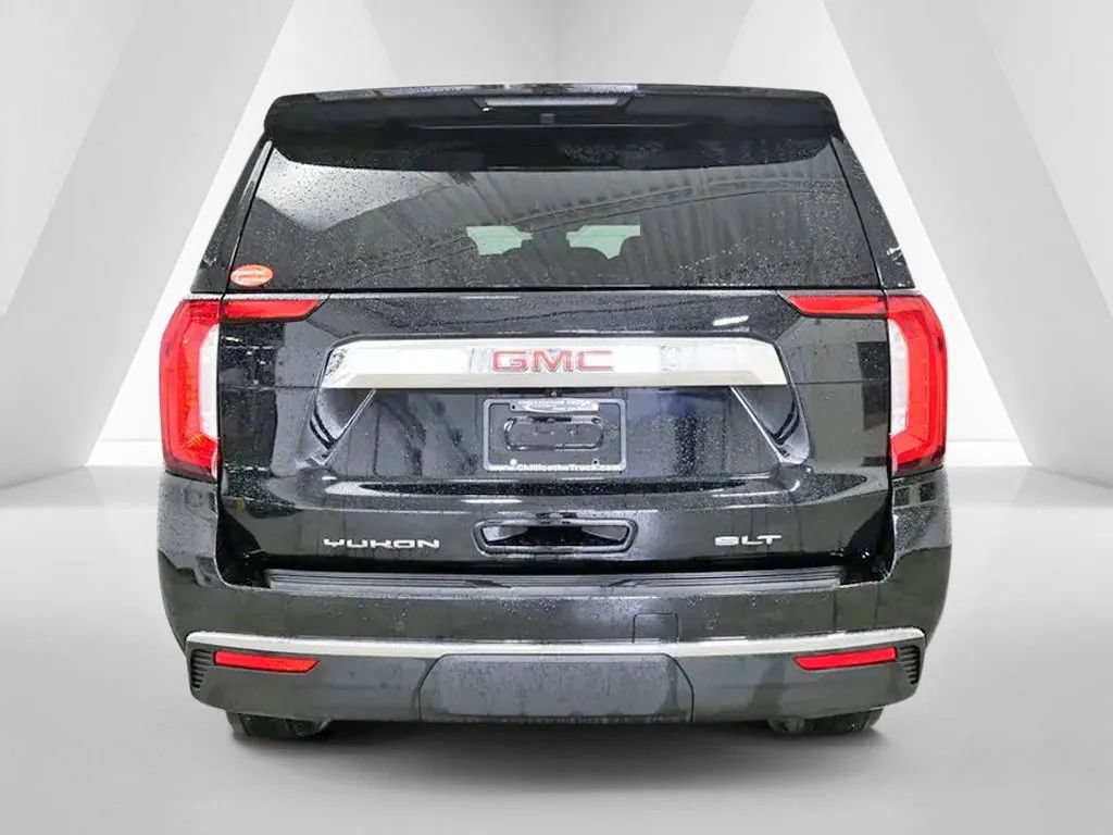 Used 2023 GMC Yukon XL SLT w/ SLT Luxury Package AWD/4WD image 6