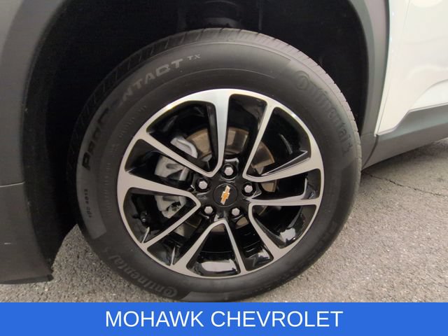 Certified 2025 Chevrolet TrailBlazer LT w/ Convenience Package AWD/4WD image 32
