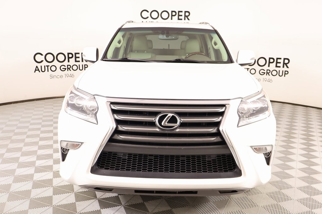Used 2017 Lexus GX 460 image 10