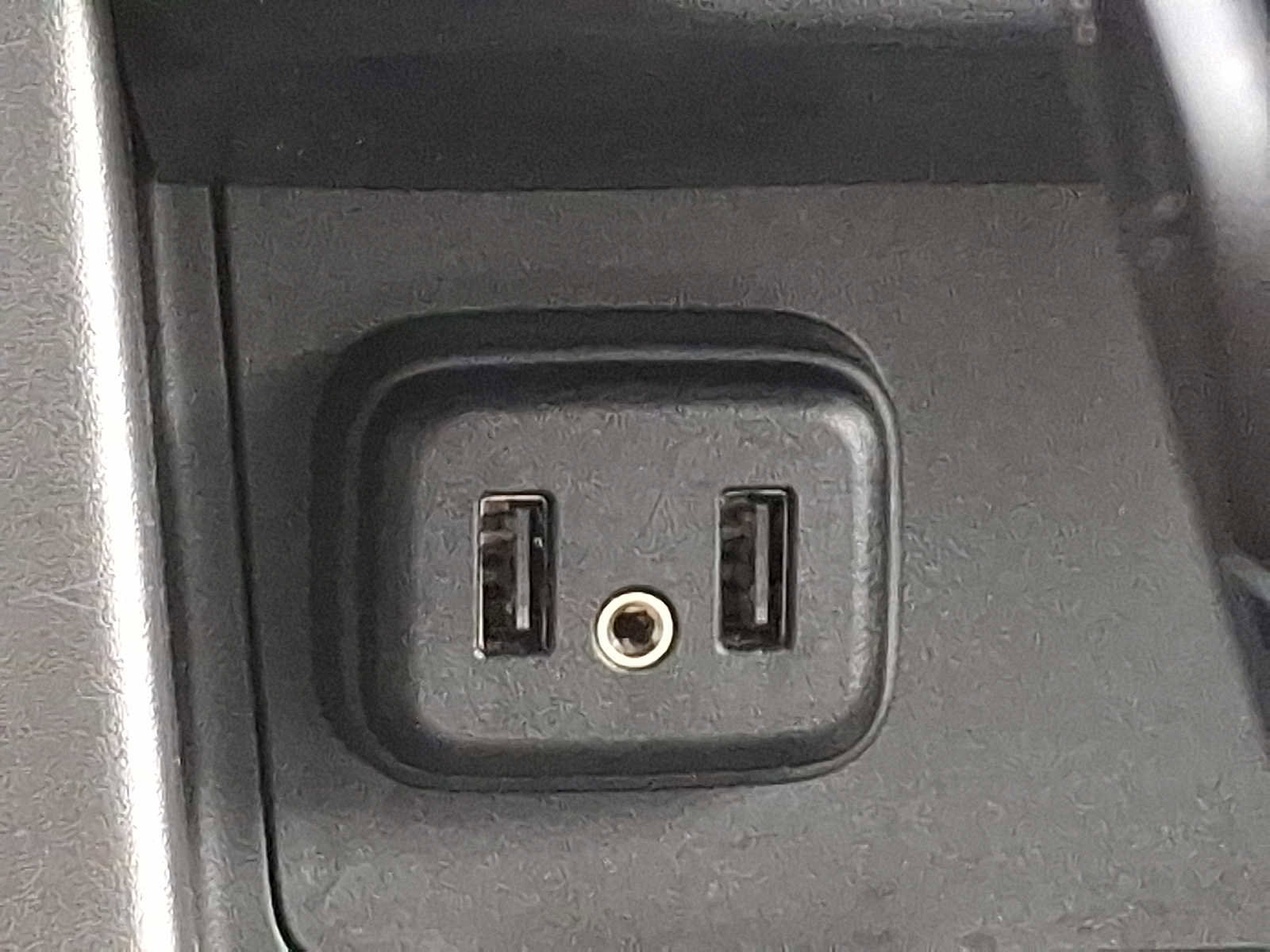 Used 2022 Chevrolet Colorado ZR2 image 23