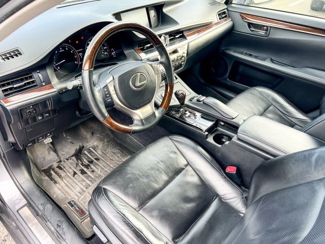 Used 2014 Lexus ES 350 w/ Luxury Package image 16