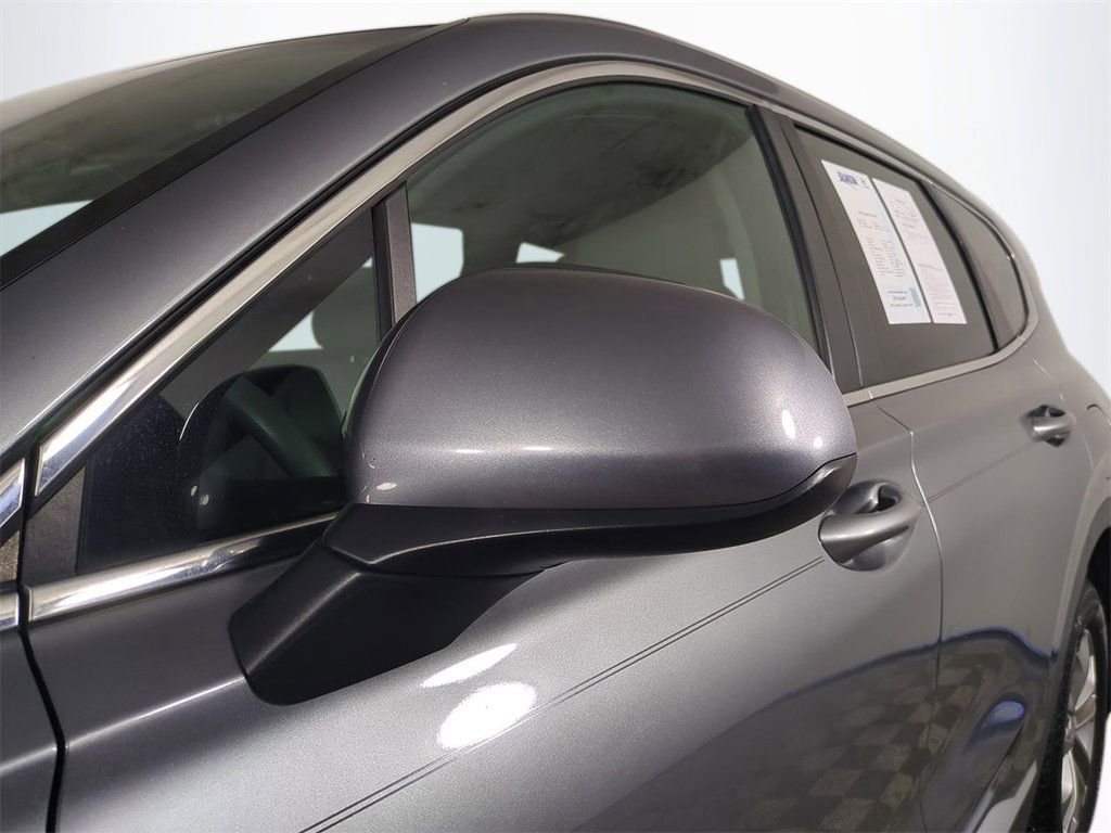 Used 2019 Hyundai Santa Fe SE image 12