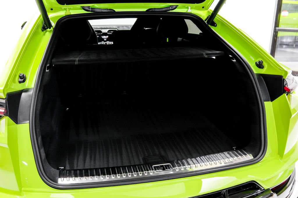 Used 2023 Lamborghini Urus Performante AWD/4WD image 69
