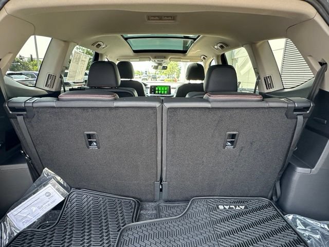 Certified 2026 Volkswagen Atlas Peak Edition AWD/4WD image 17
