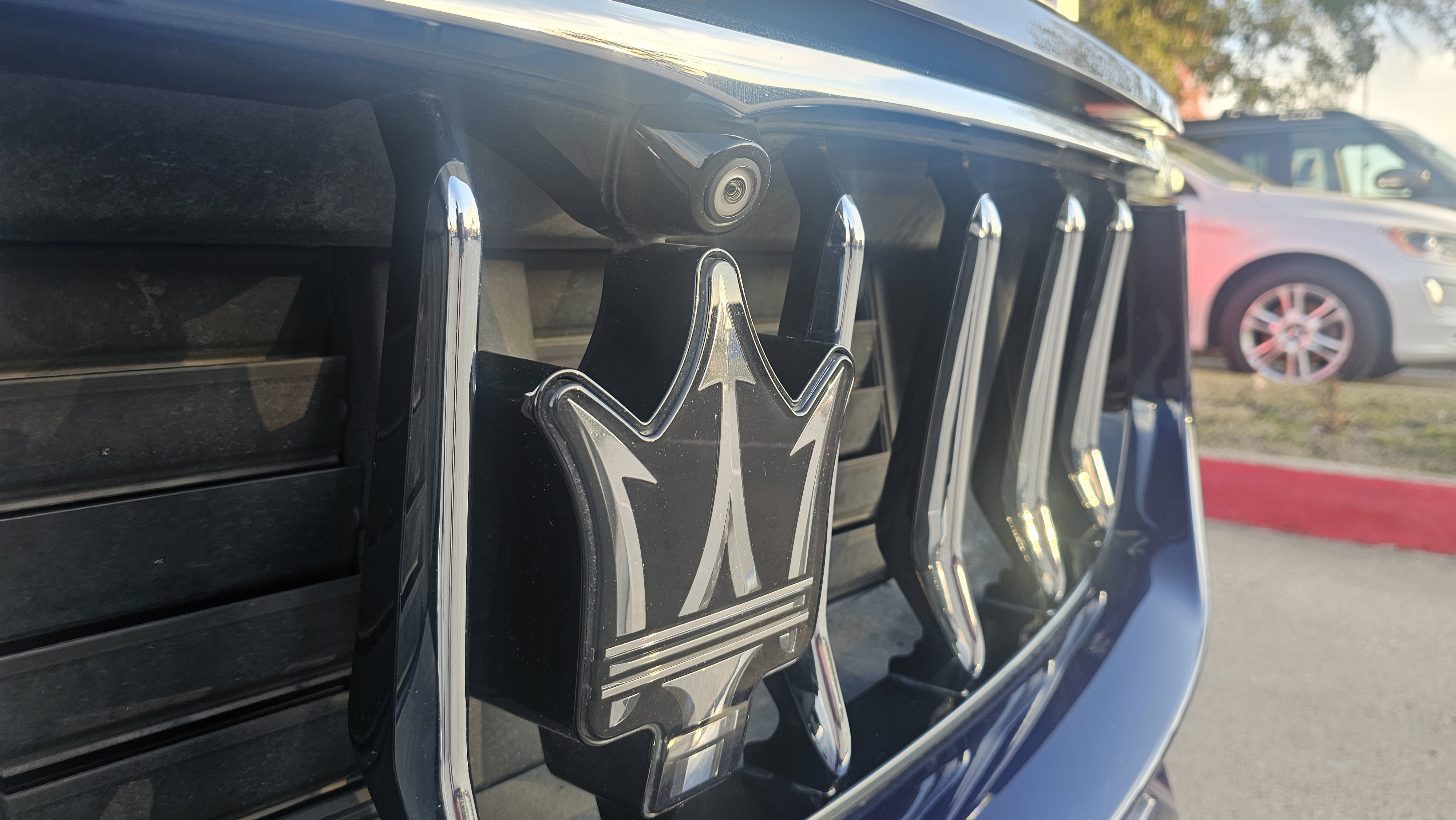 Used 2019 Maserati Levante GranLusso AWD/4WD image 14