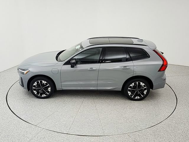New 2026 Volvo XC60 T8 Plus w/ Climate Package AWD/4WD image 36