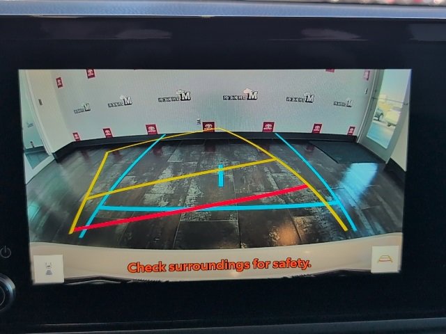 Used 2025 Toyota Camry SE image 35