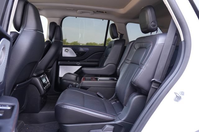Used 2020 Lincoln Aviator Reserve w/ Equipment Group 202A AWD/4WD image 20
