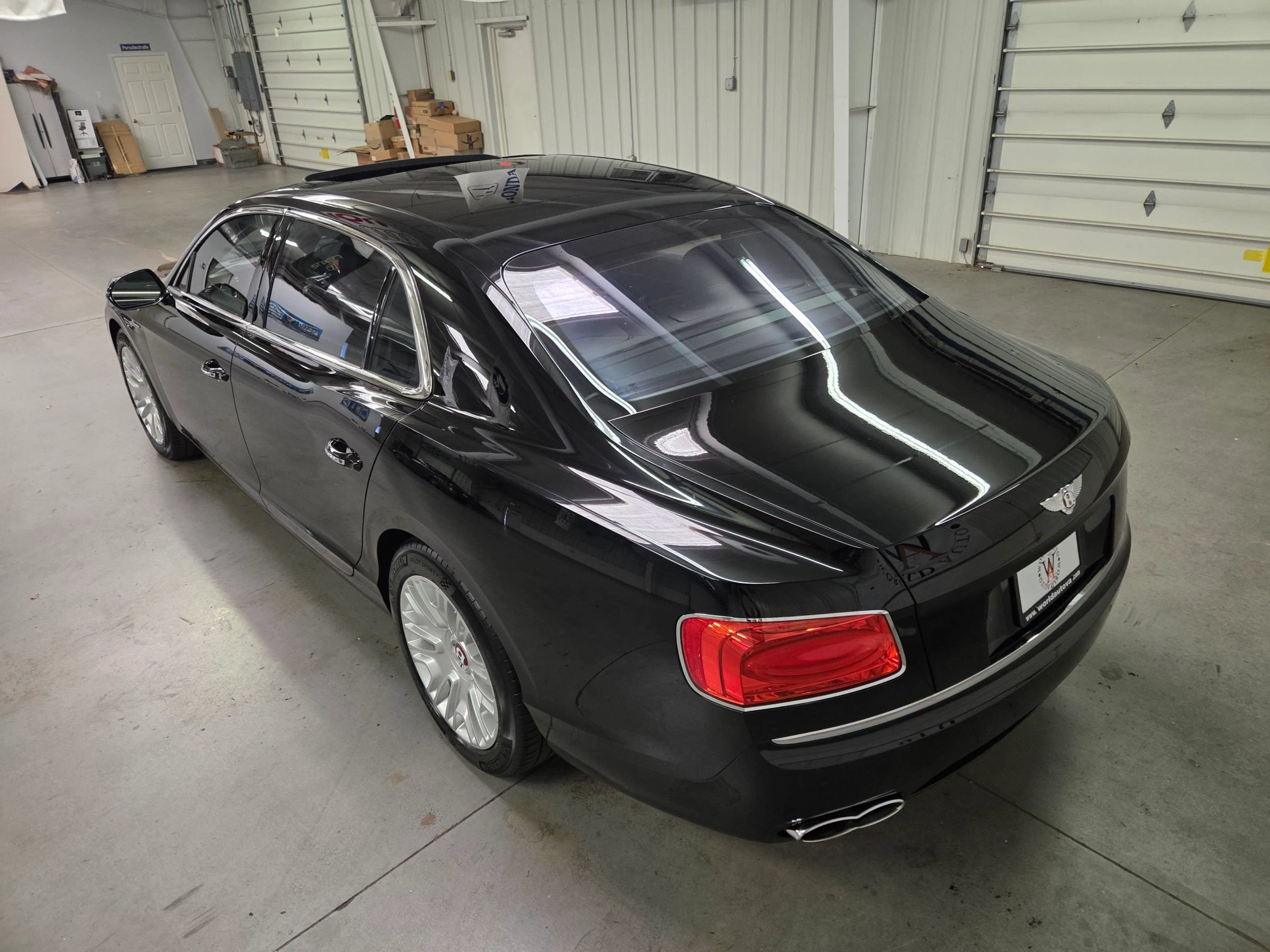 Used 2018 Bentley Flying Spur V8 AWD/4WD image 5