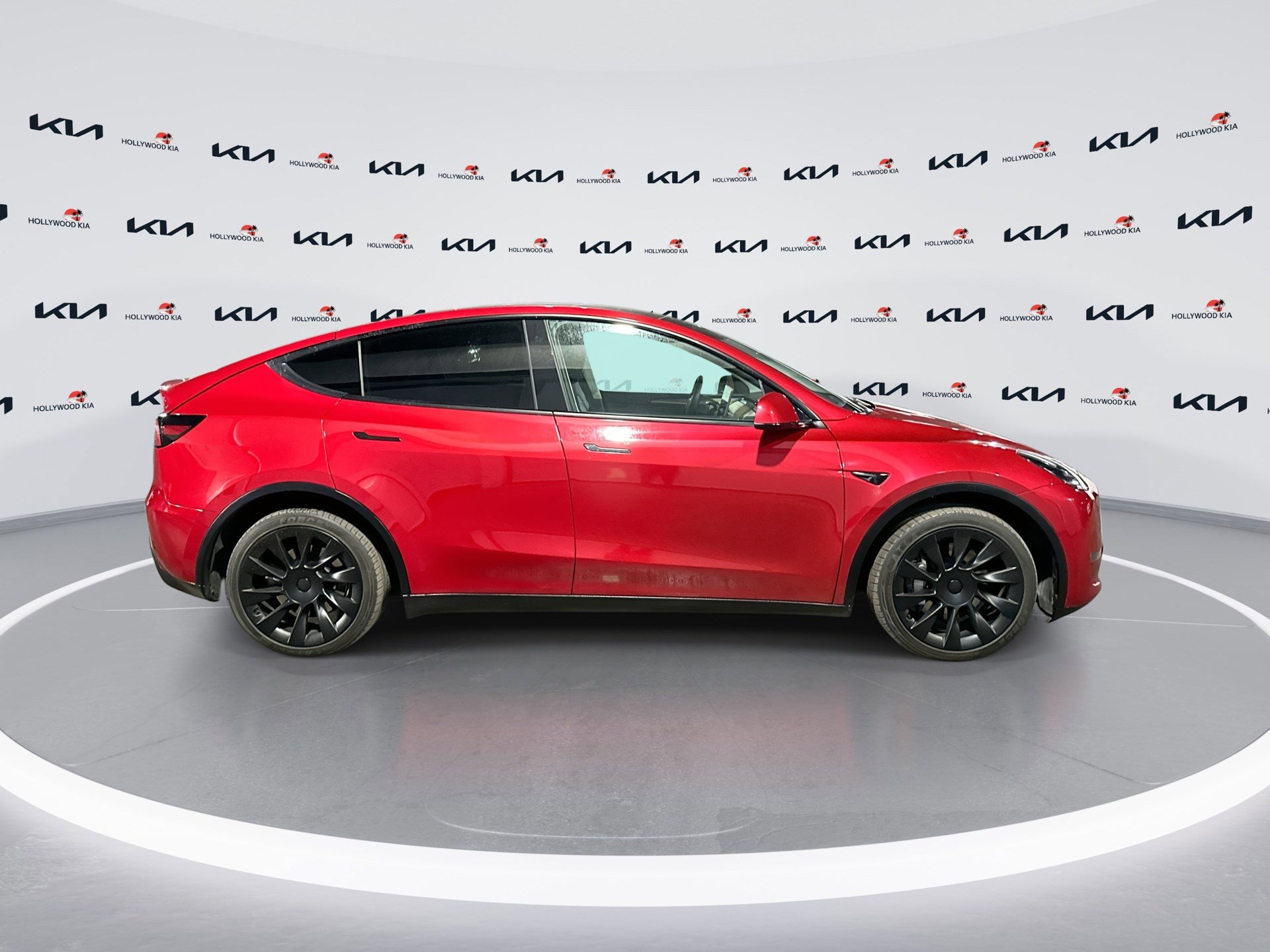Used 2023 Tesla Model Y Long Range image 9