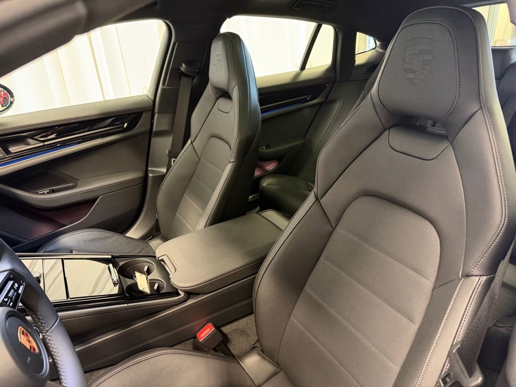 New 2026 Porsche Panamera 4 image 5
