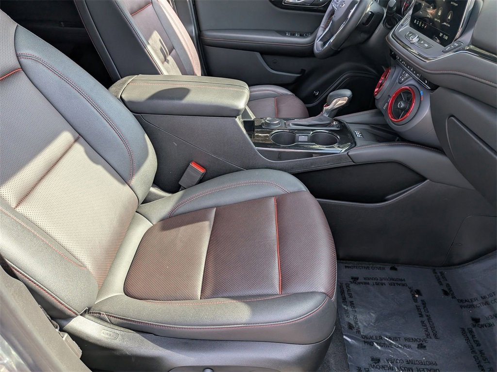 Used 2025 Chevrolet Blazer RS image 29