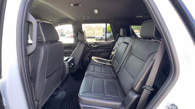 Used 2023 GMC Yukon SLT image 38