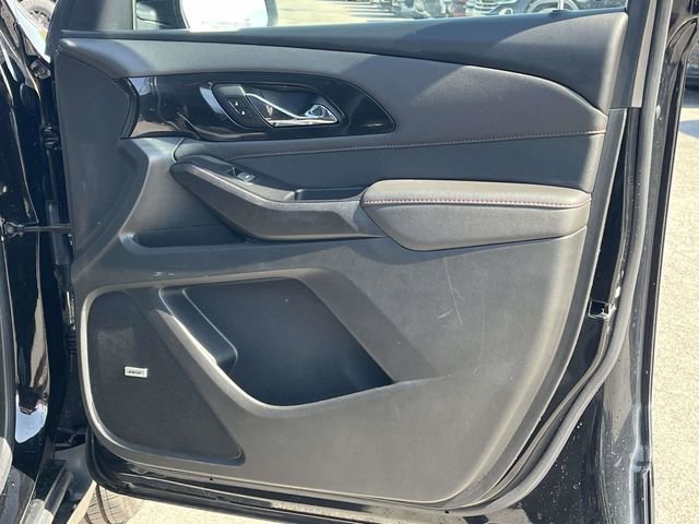 Used 2023 Chevrolet Traverse RS w/ LPO, Floor Liner Package image 27