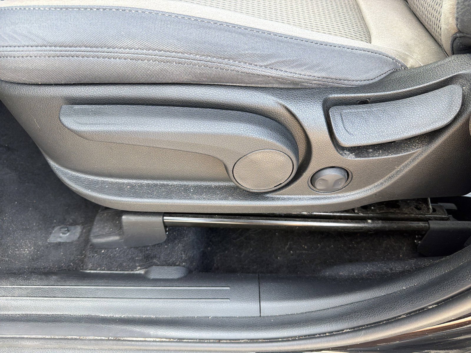 Used 2023 Hyundai Santa Fe SE FWD image 23