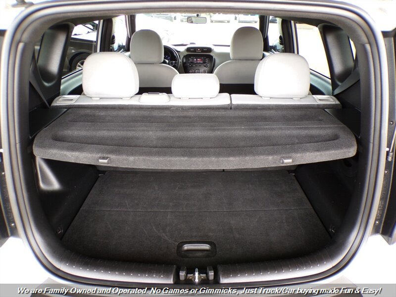 Used 2015 Kia Soul + FWD image 9