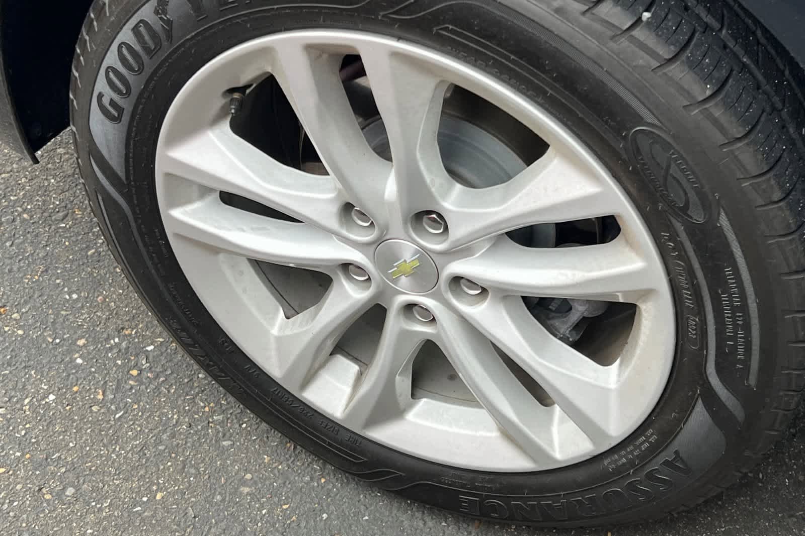 Used 2018 Chevrolet Malibu LT FWD image 17