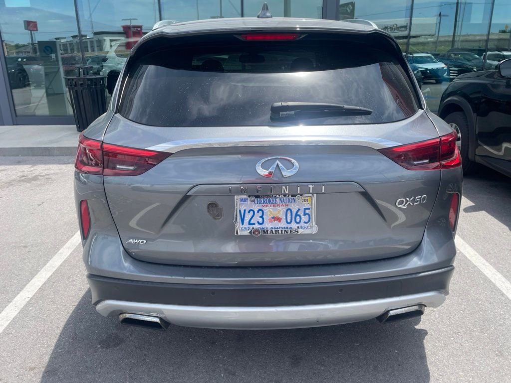 Used 2019 INFINITI QX50 Essential w/ Sensory Package AWD/4WD image 4