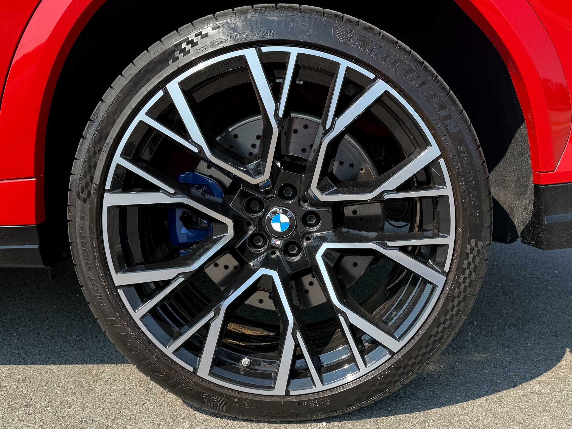 Used 2025 BMW X6 M Competition w/ Executive Package AWD/4WD image 52