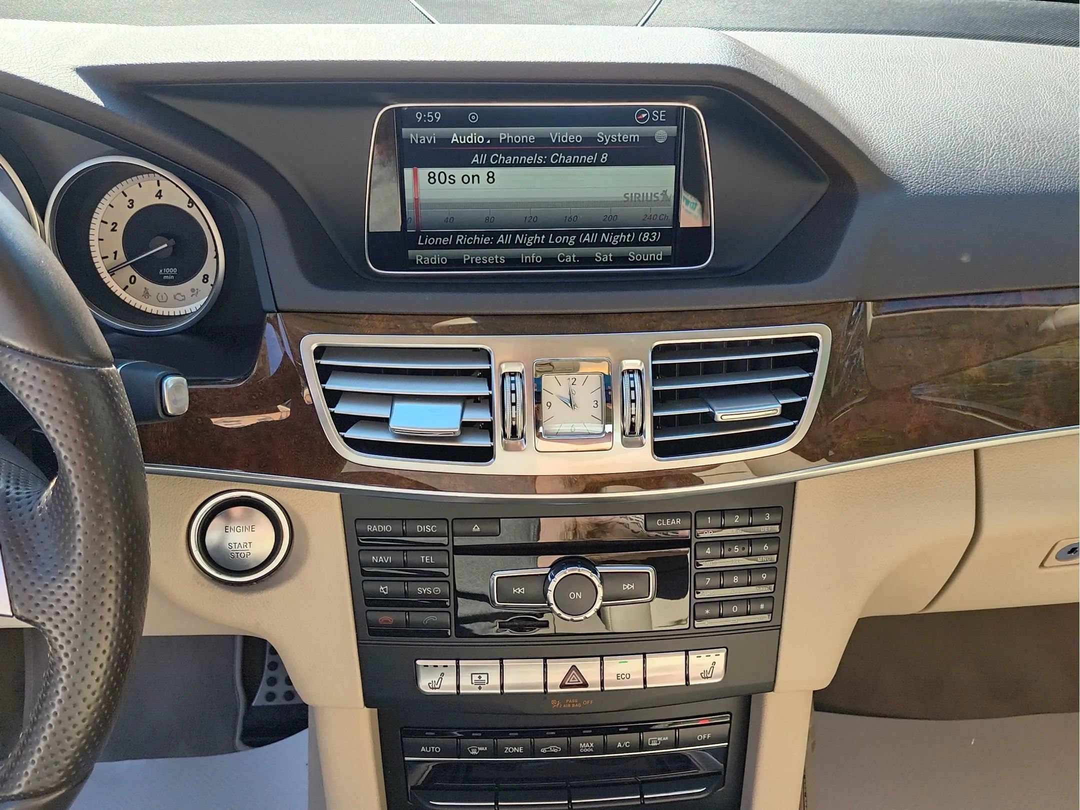Used 2015 Mercedes-Benz E 350 4MATIC Sedan image 31