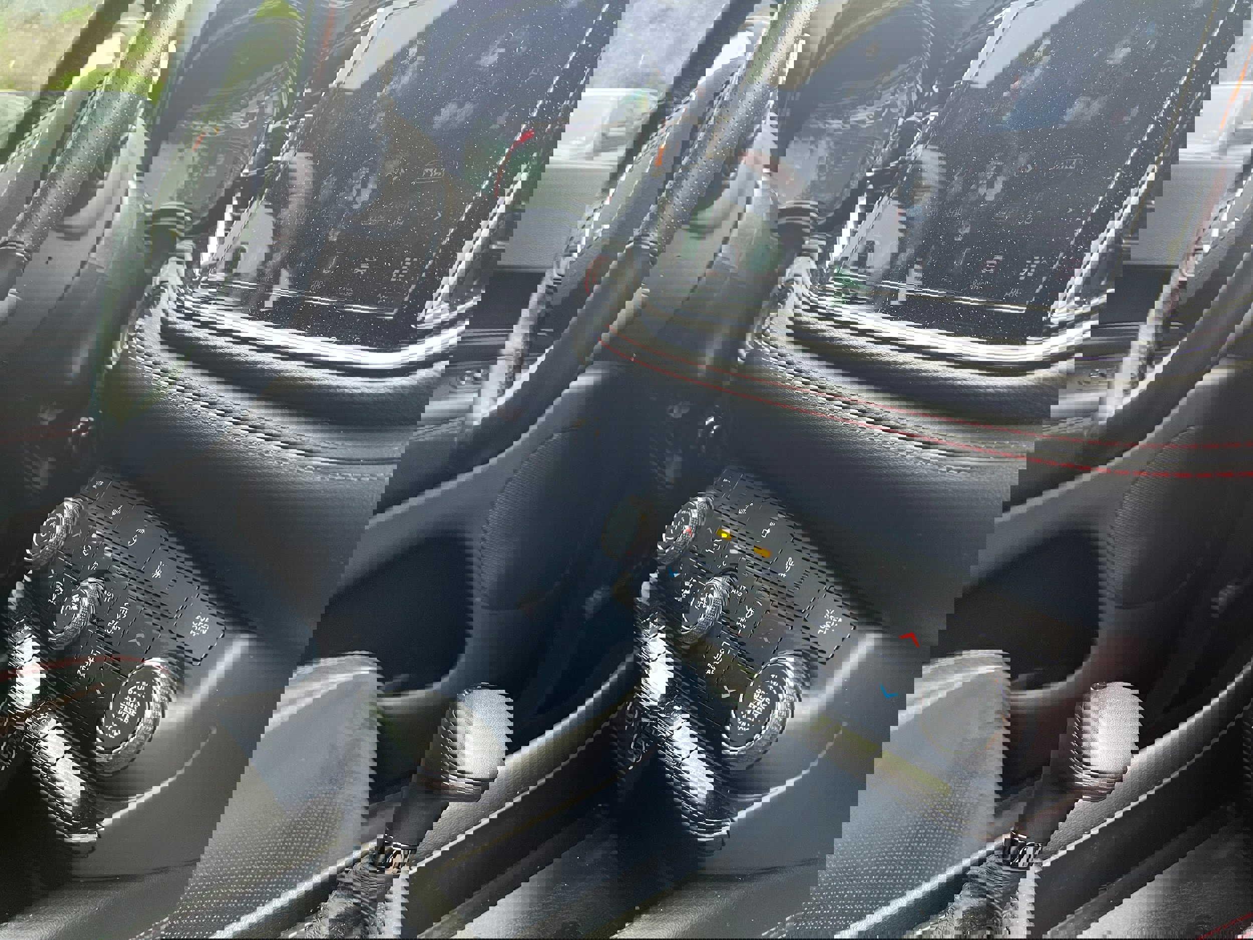 Used 2021 Dodge Durango R/T w/ Blacktop Package image 15