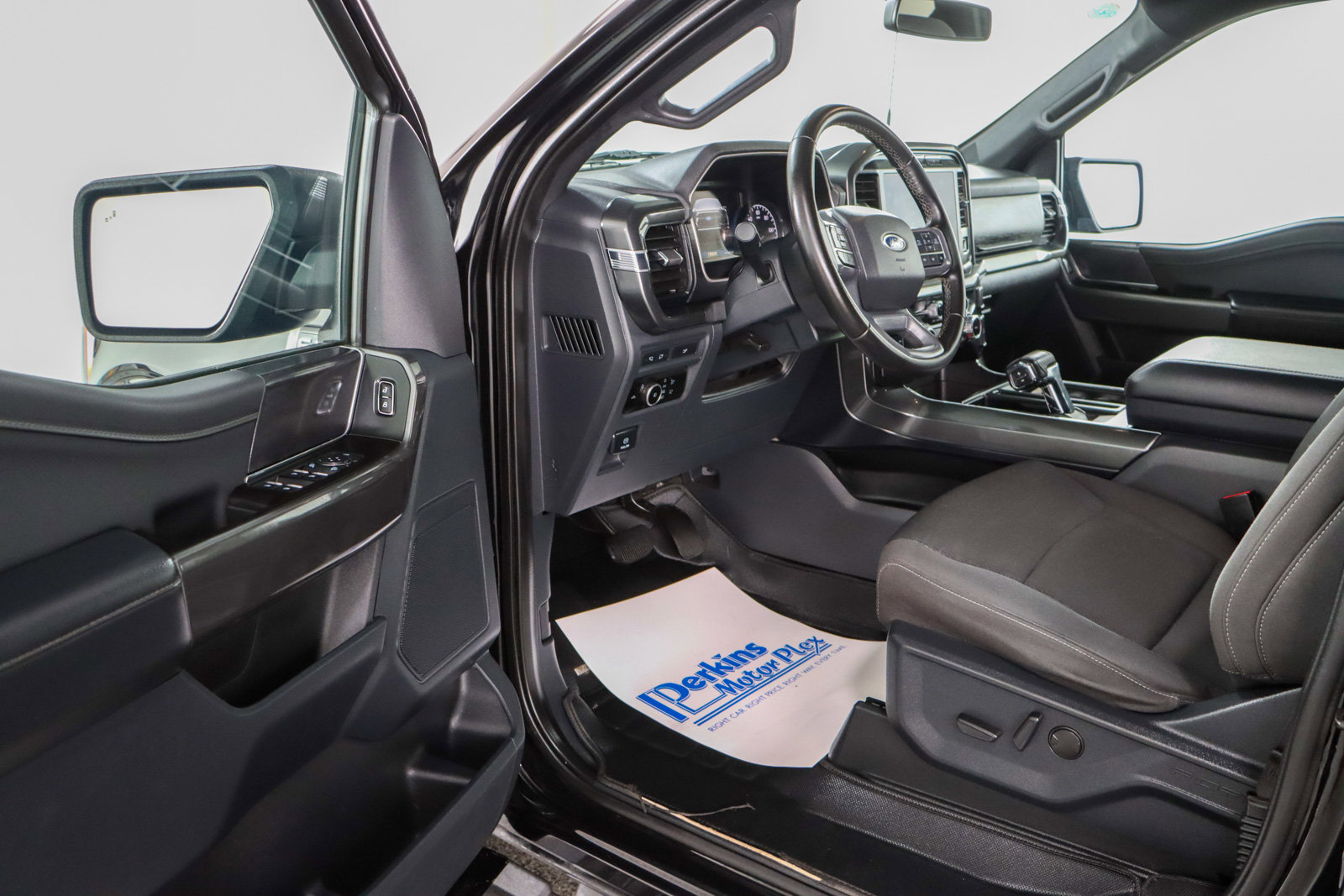 Used 2023 Ford F150 XLT w/ Equipment Group 302A High AWD/4WD image 3