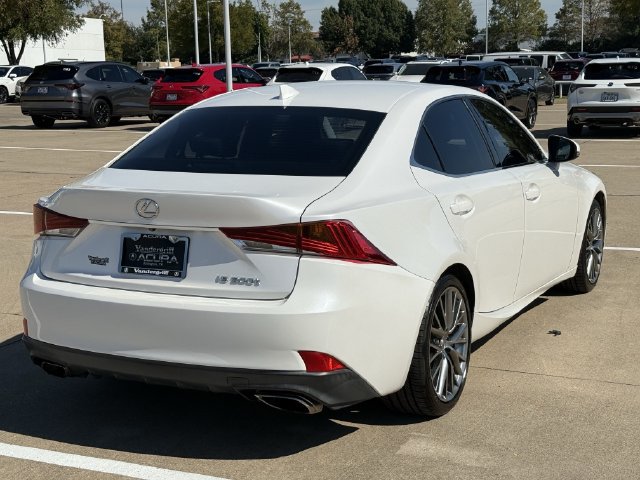 Used 2017 Lexus IS 200t RWD image 4