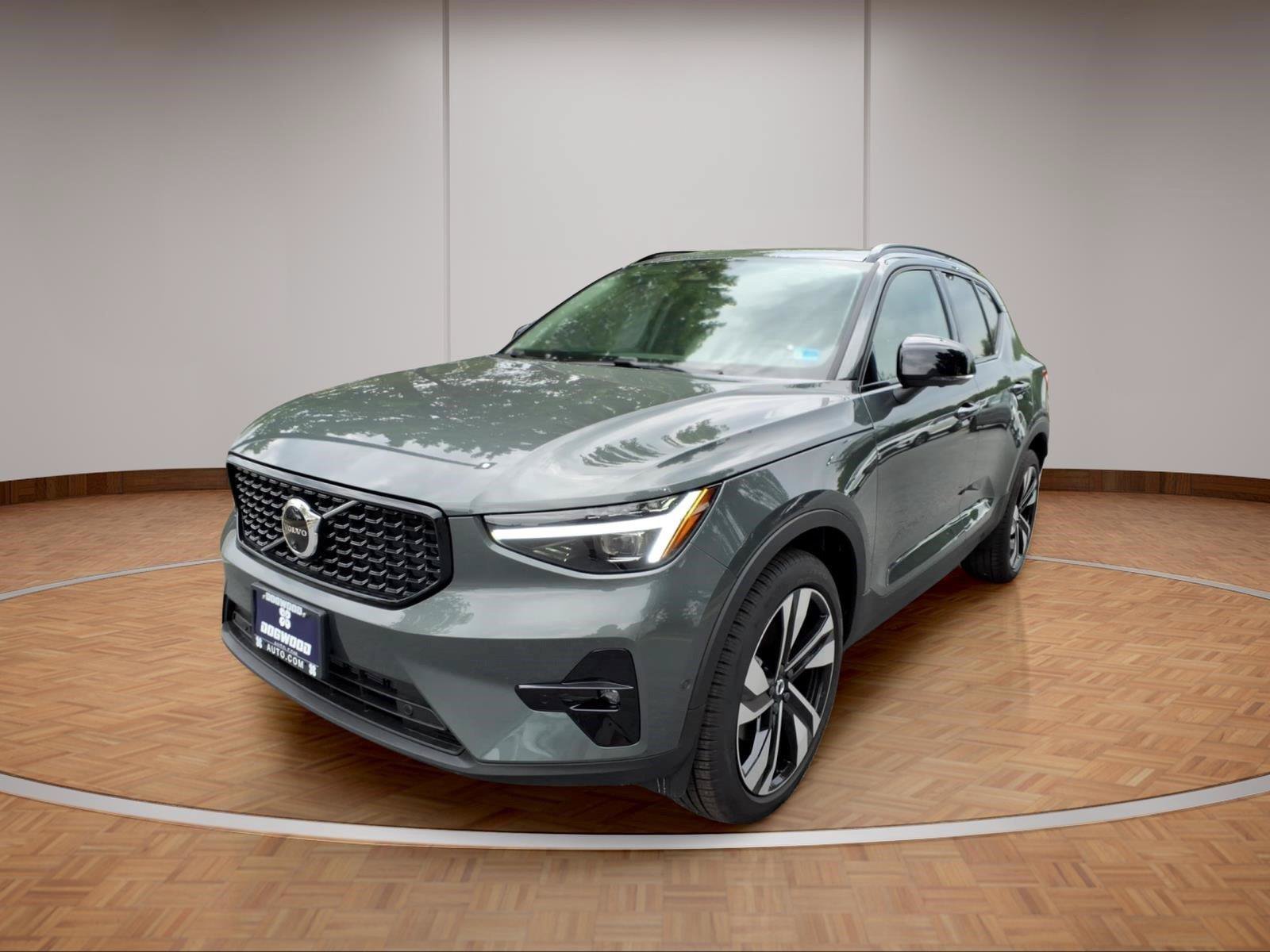 New 2026 Volvo XC40 B5 Ultra w/ Protection Package Premier AWD/4WD image 3
