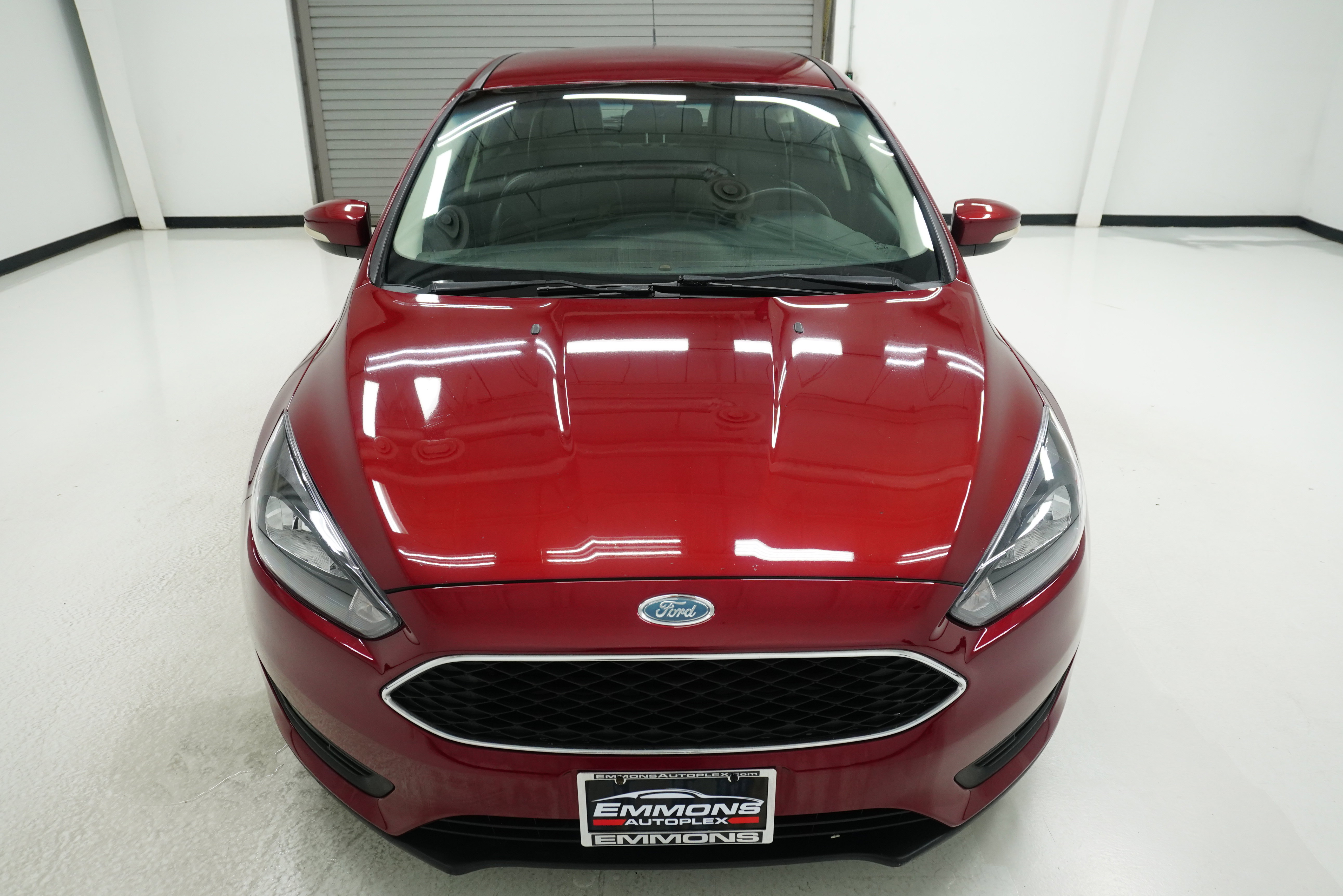 Used 2016 Ford Focus SE w/ Equipment Group 201A FWD image 2