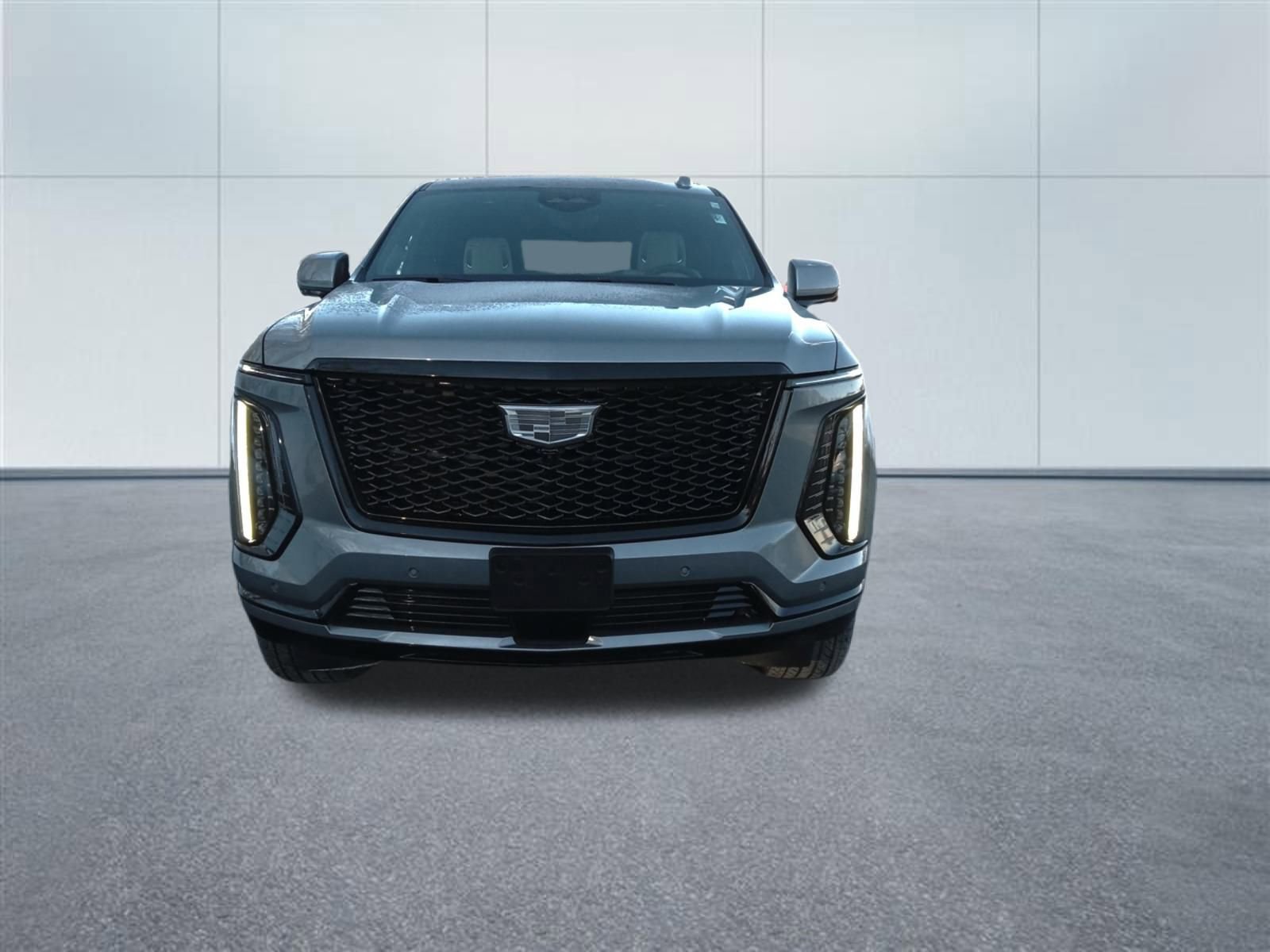 Used 2025 Cadillac Escalade Sport Platinum w/ LPO, ONYX Package image 5