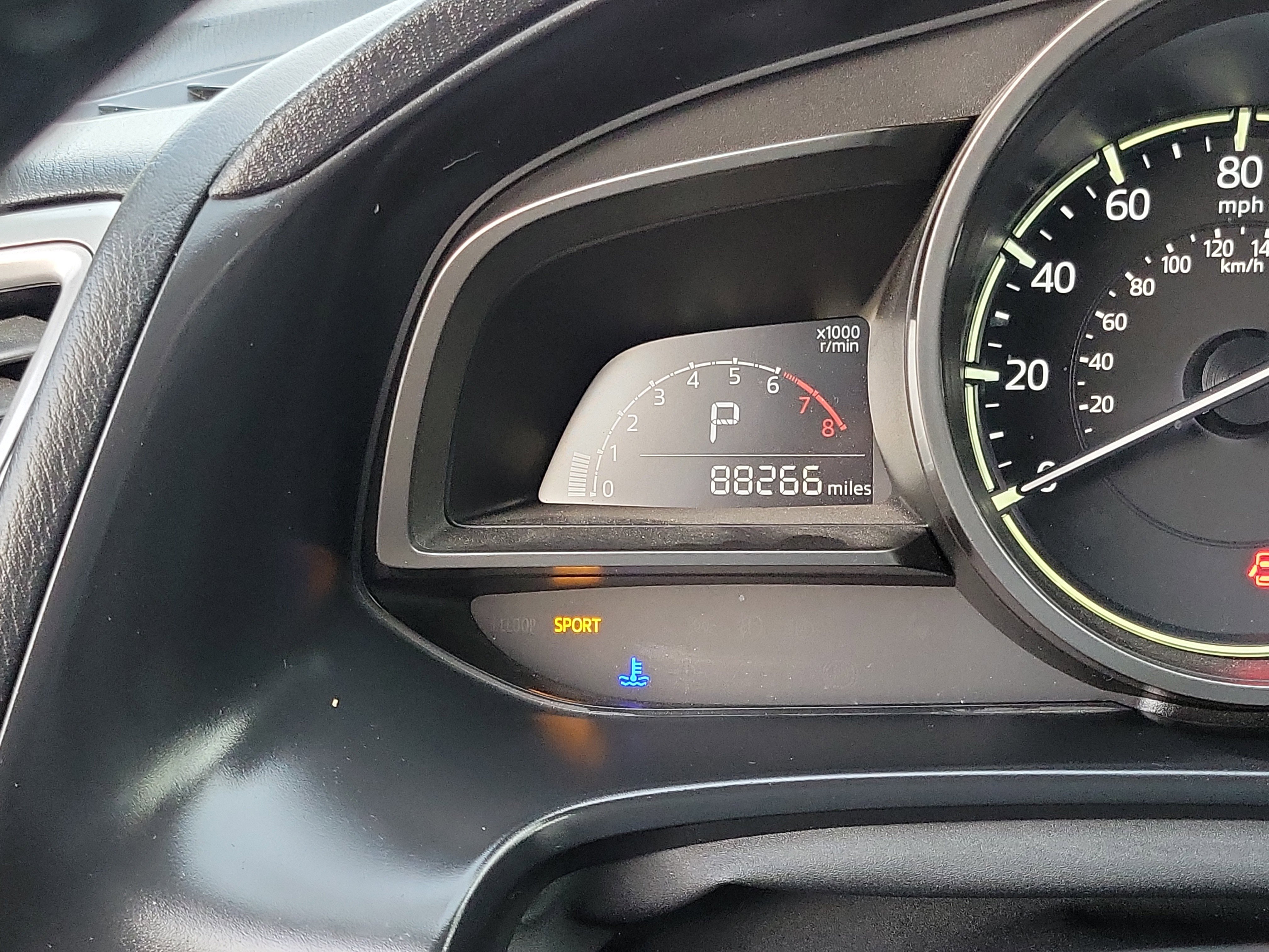 Used 2018 MAZDA MAZDA3 Touring image 12