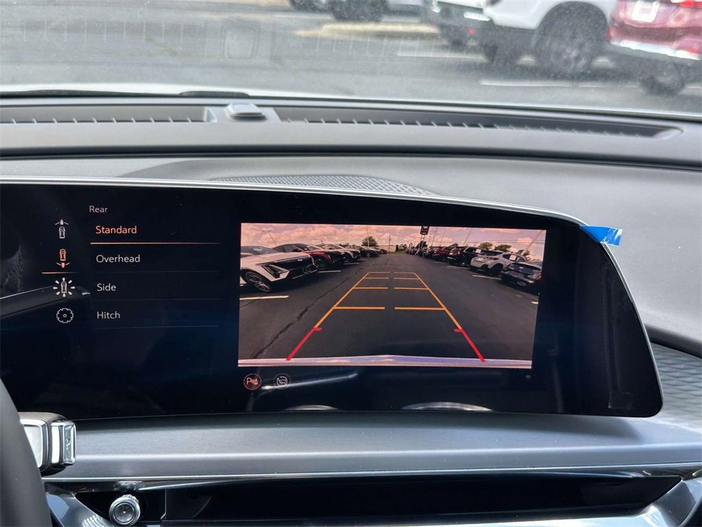 New 2025 Cadillac Lyriq Luxury image 21